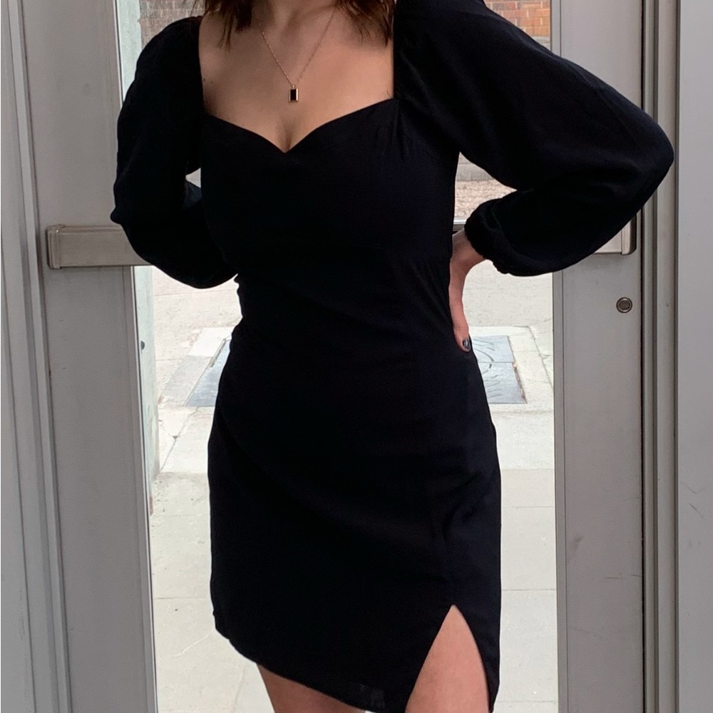 Abercrombie&Fitch Black Puffed Sleeve Dress with Leg Slit